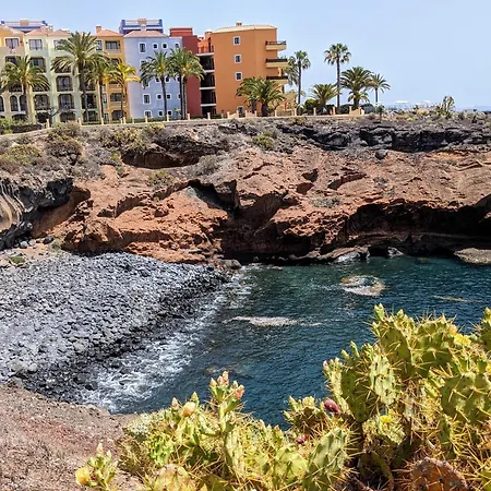 #seaparaiso# Heated Pool,private Parking,fast Wifi Costa Adeje (Tenerife)