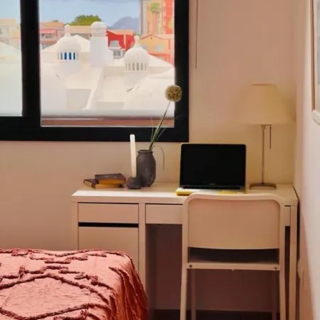 Apartmán #seaparaiso# Heated Pool,private Parking,fast Wifi Costa Adeje (Tenerife)