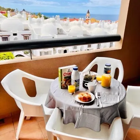 #seaparaiso# Heated Pool,private Parking,fast Wifi Costa Adeje (Tenerife)