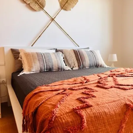 #seaparaiso# Heated Pool,private Parking,fast Wifi Apartment *