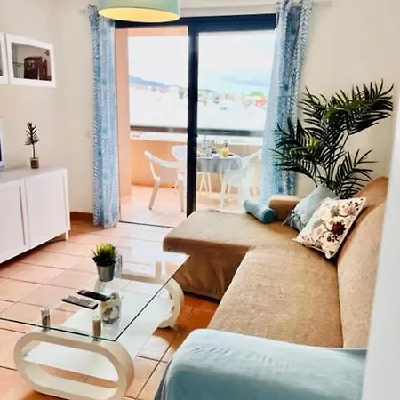 Lejlighed #seaparaiso# Heated Pool,private Parking,fast Wifi Costa Adeje (Tenerife)