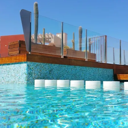 #seaparaiso# Heated Pool,private Parking,fast Wifi Lejlighed *